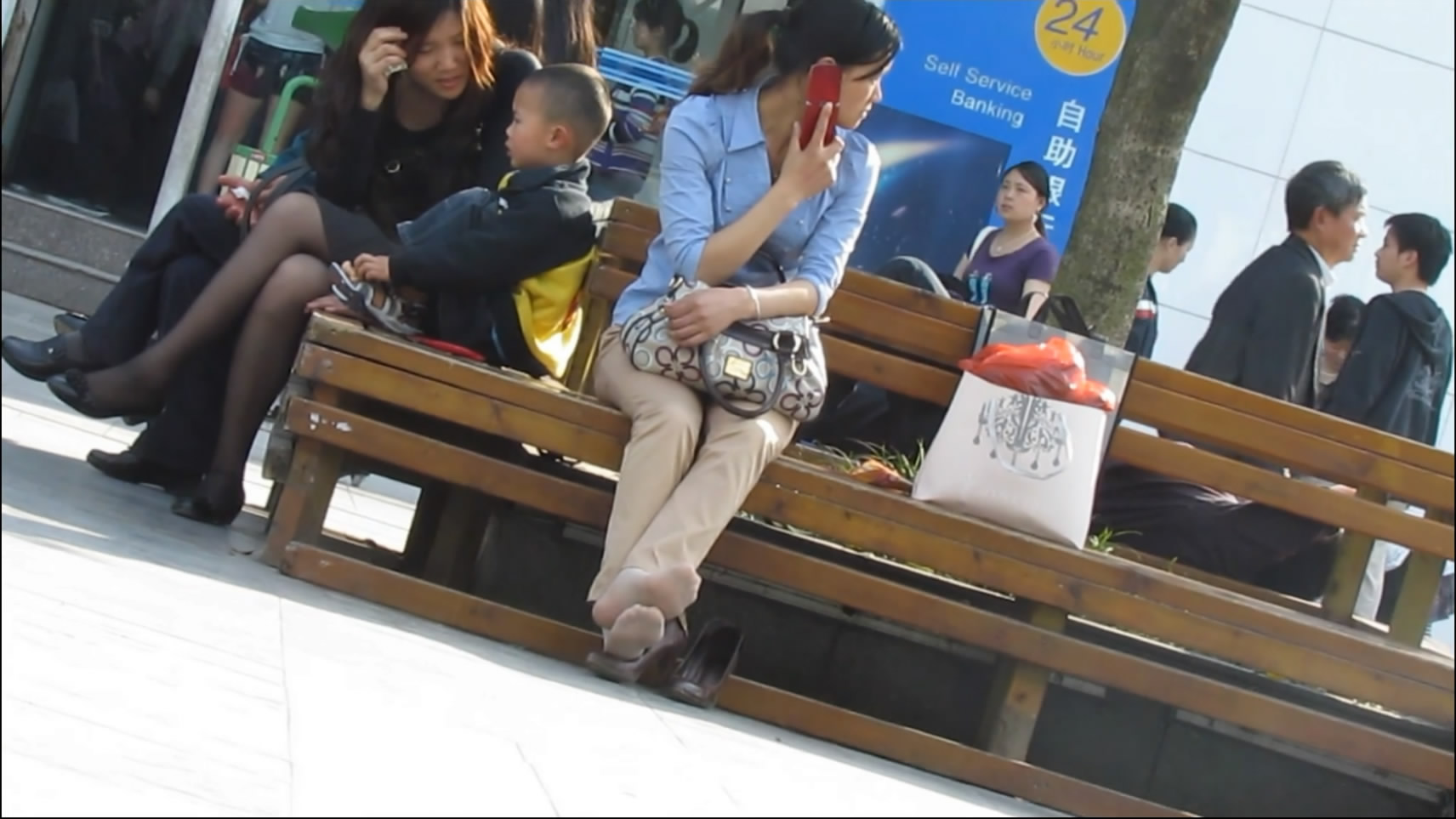 streetsnapnylon[00 01 01][20181205 224121 6]